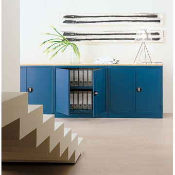 Armadi metallici per archivio bassi con ante a battente