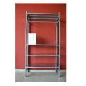 Scaffali metallici zincati a gancio Made in Italy: resistenti, modulari e ideali per ambienti umidi, officine, magazzini e garage.