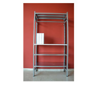 Scaffali metallici zincati a gancio Made in Italy: resistenti, modulari e ideali per ambienti umidi, officine, magazzini e garage.